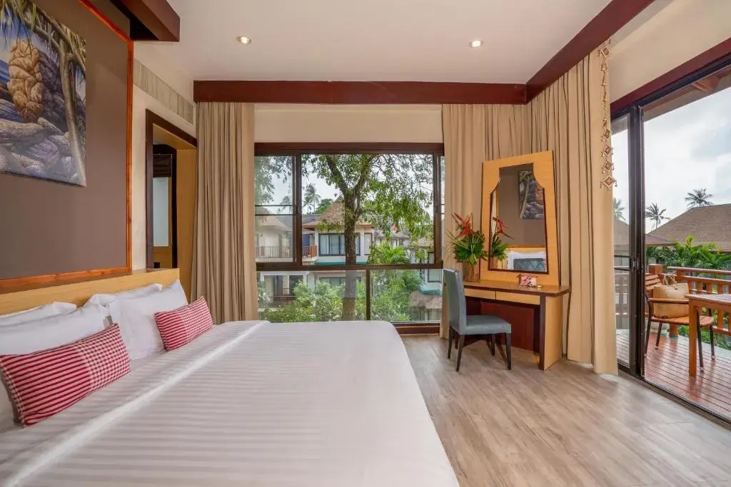 Deluxe Double room with balcony (full double bed)
