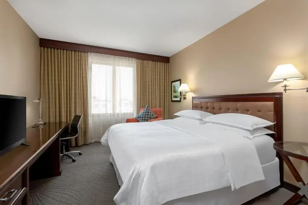 Sheraton Stonebriar Hotel - Chambres