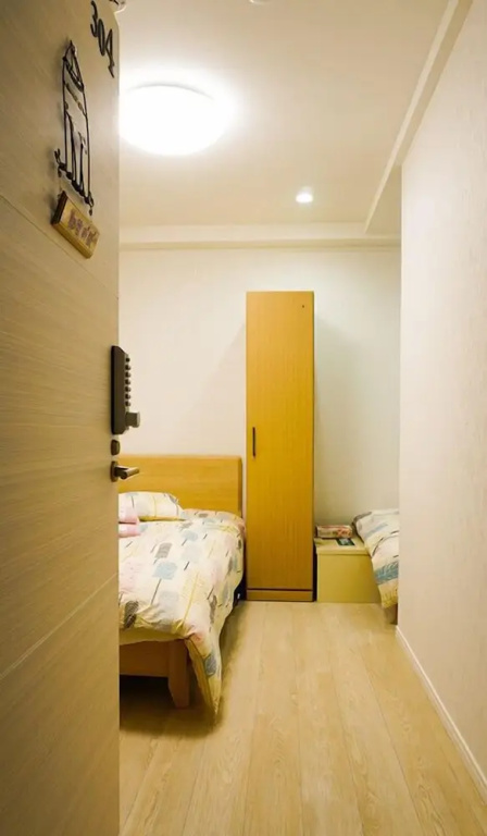 Breeze Shortstay Female Only 사진 2