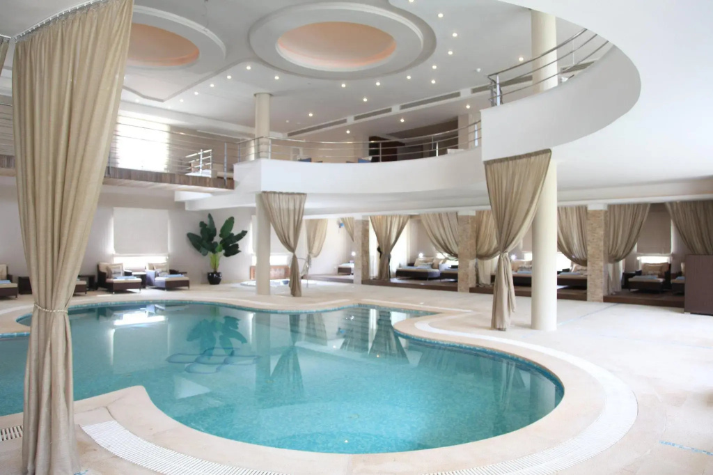 The Russelior Hotel & Spa - 4