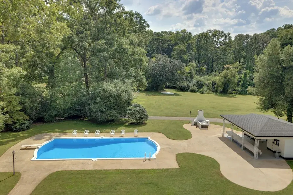 Home on Sprawling Estate, 6 Mi to Dtwn Spartanburg