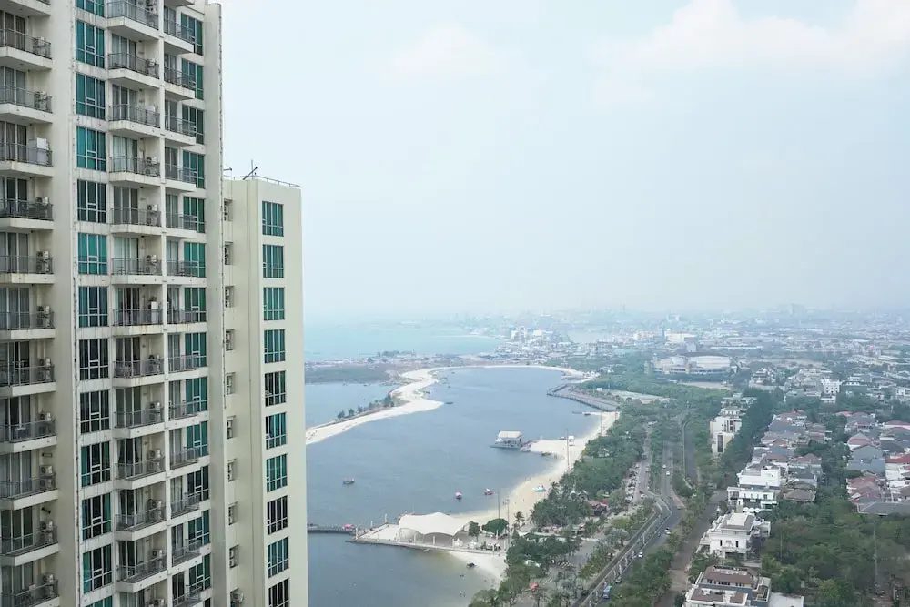 1BR Apartment with City View at Ancol Mansion