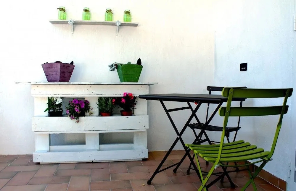 Standard Double room with garden view (full double bed)
