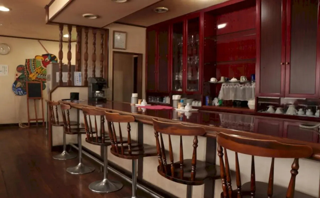 Food & Beverage