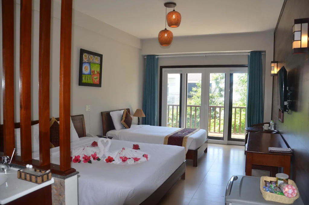Deluxe Family room with balcony
