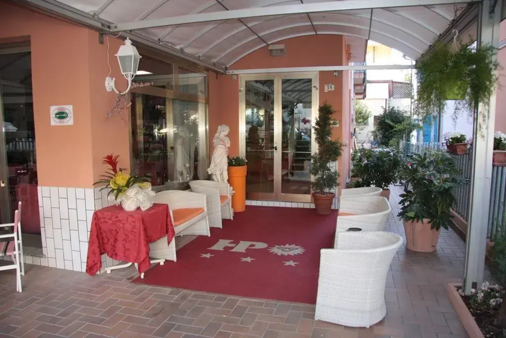 Hotel photo 12