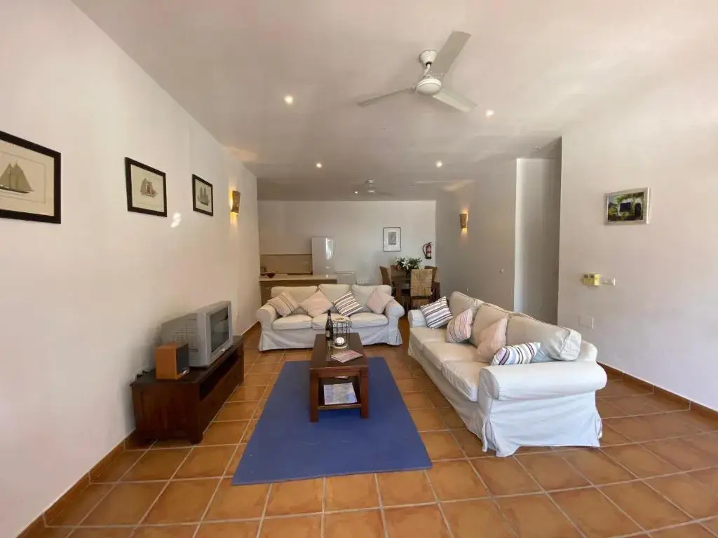 3 Bedrooms Apartment with sea view