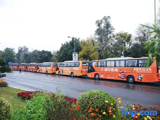 Banshandu · Villa Homestay (Panda Base) in Chengdu