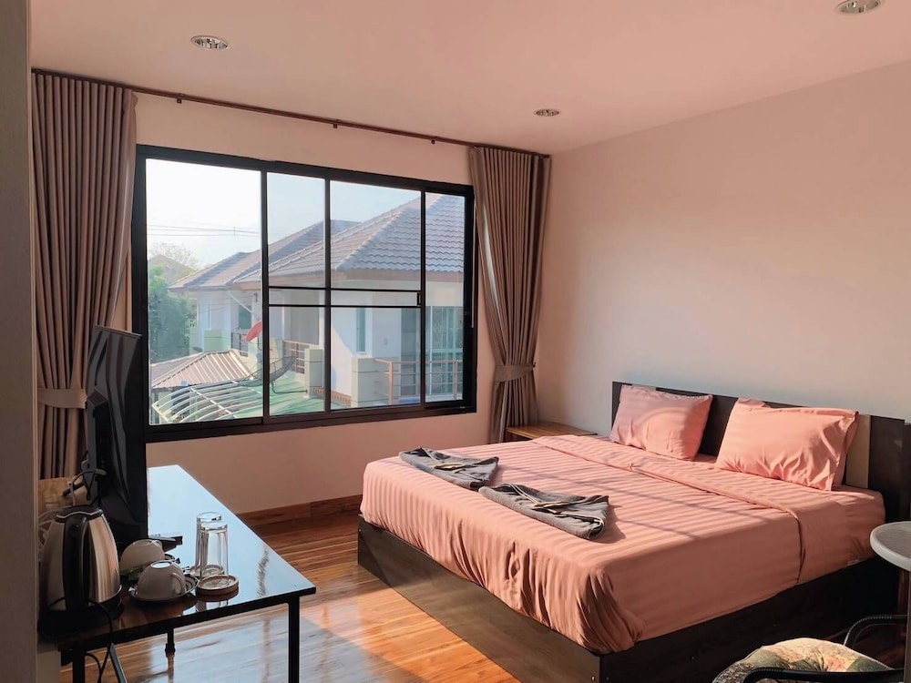 Plern Ping Cafe & Hotel — 2