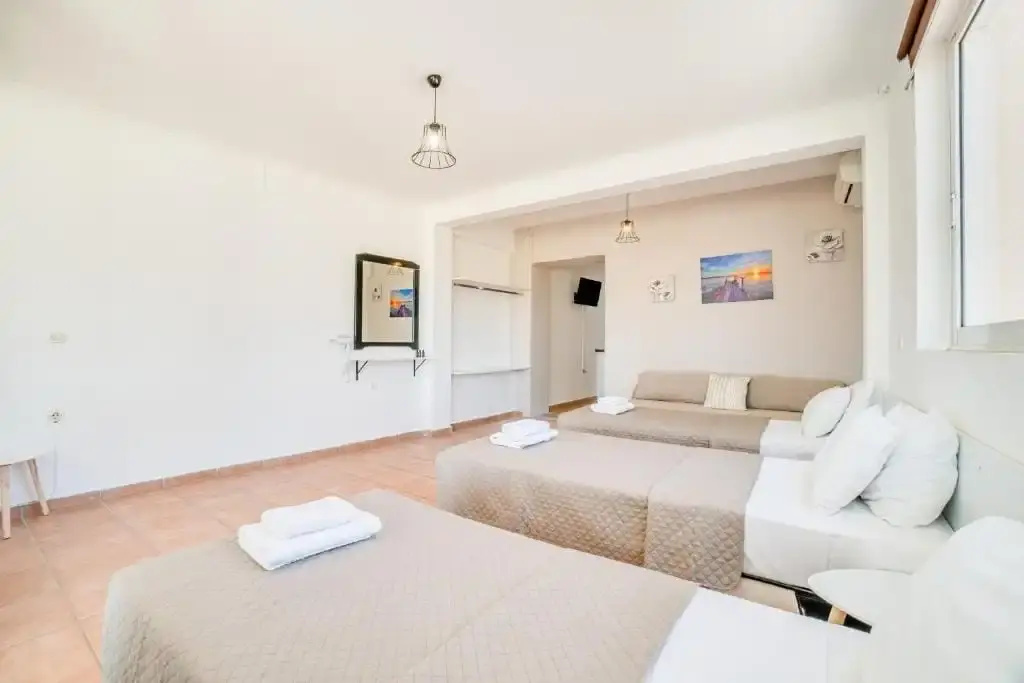Ground Floor Seaside Apartment