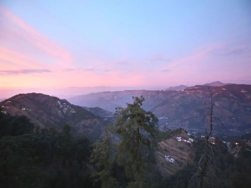 OYO 12223 Home Exotic Hill View Kasauli