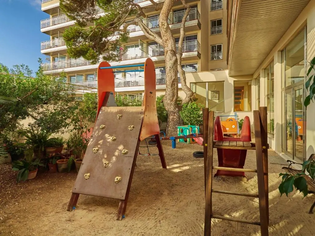 Standard Quadruple room with balcony