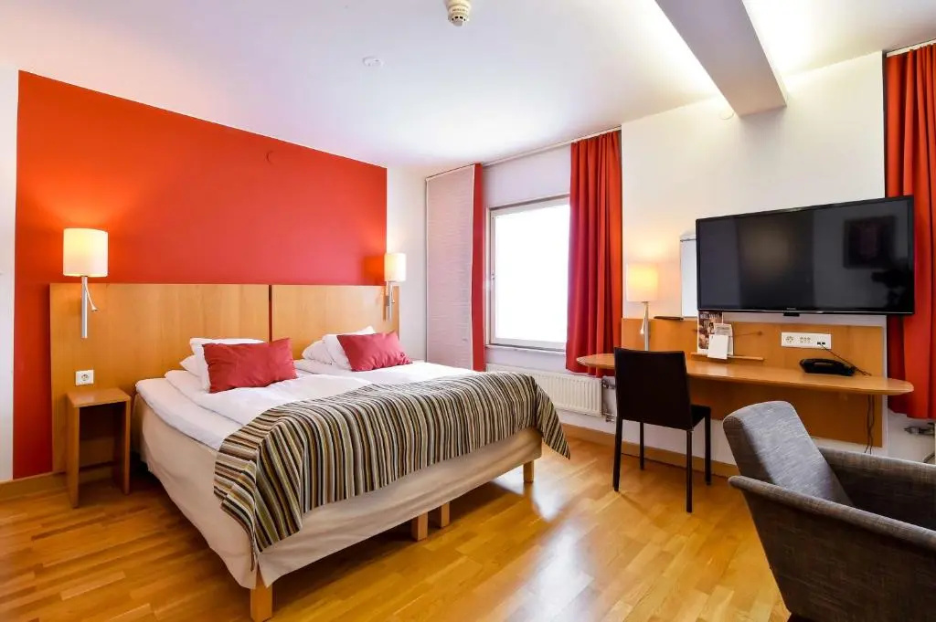 Superior Double room (full double bed)