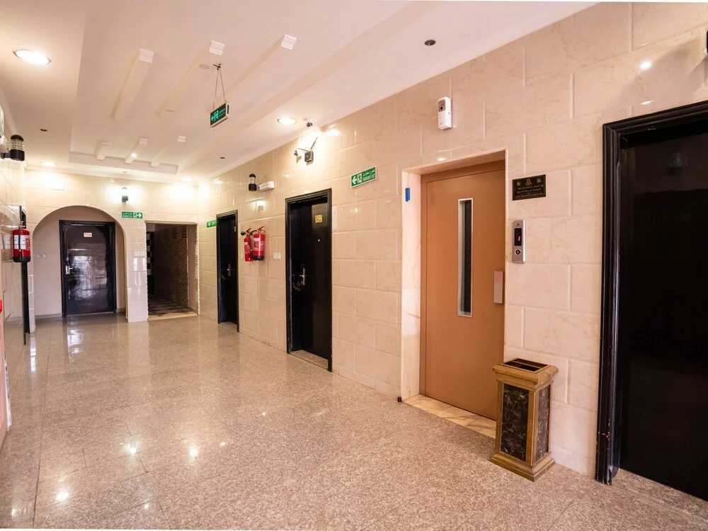 OYO 545 Golden Galaxies Furnished Units - фото 14