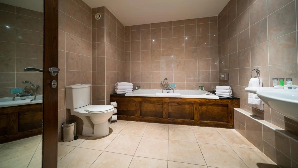 Cavan Crystal Hotel - фото 9