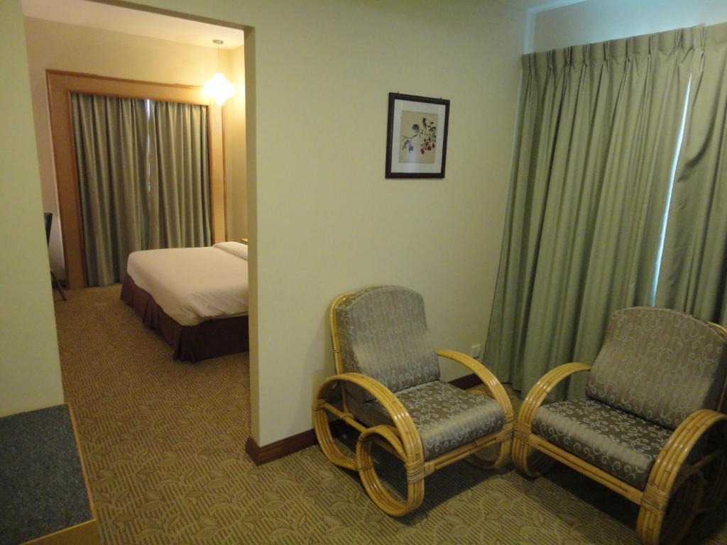 The Pavilion Hotel