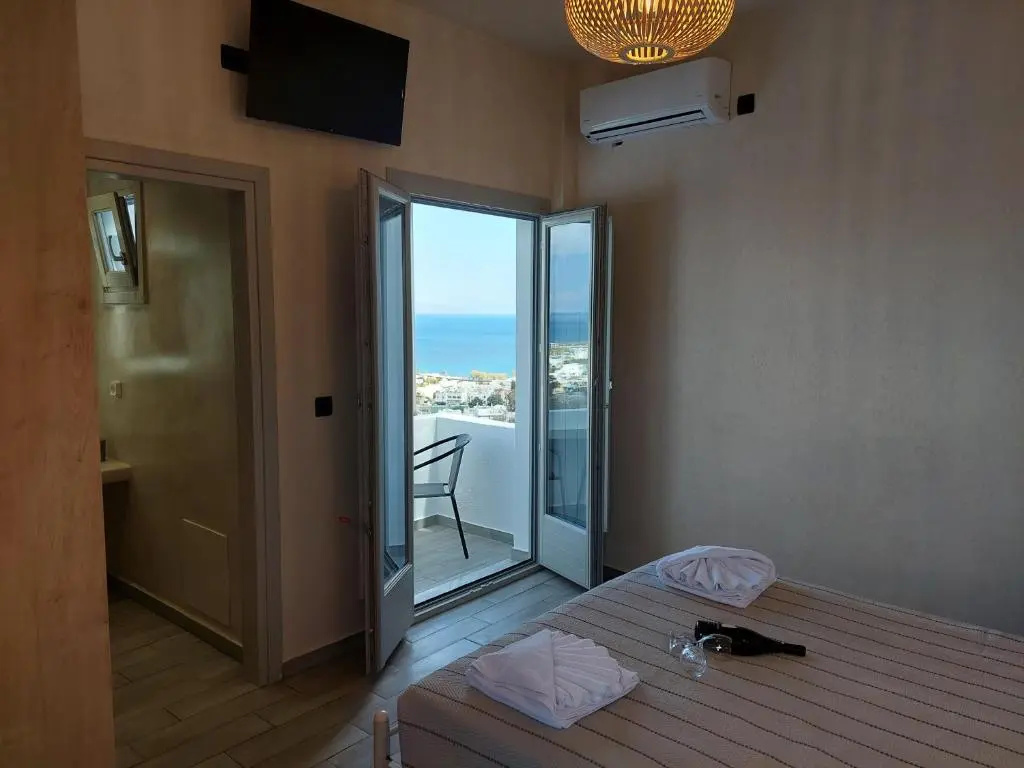 Standard Double room with balcony and with sea view (full double bed)