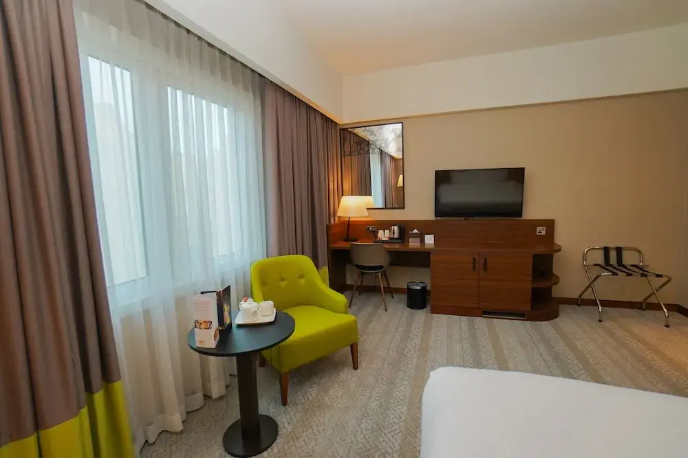 Deluxe Double room (full double bed)
