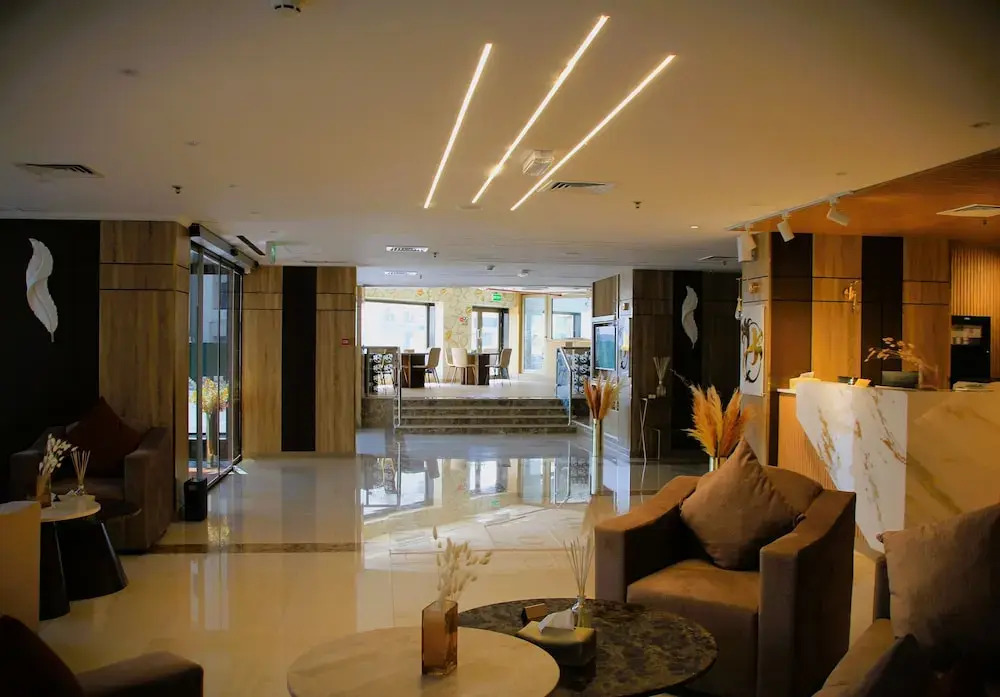 Plaza Athenee Hotel Kuwait - фото 16