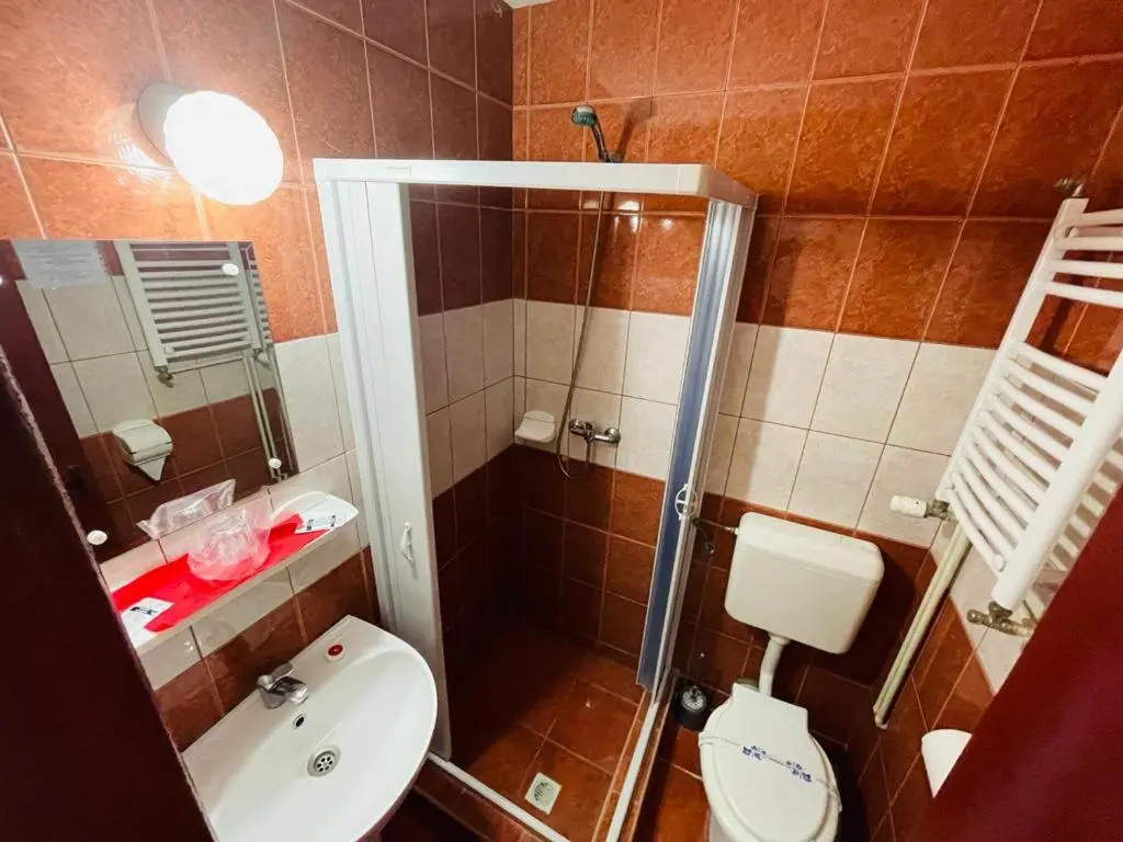 Hotel Turist - Chambres