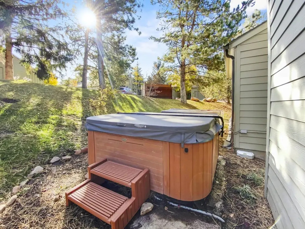 37c Hidden Creek Mountain Getaway! 3 Bedroom Condo by RedAwning