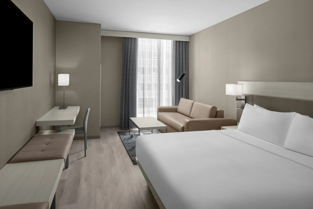 AC Hotel St. Louis Clayton