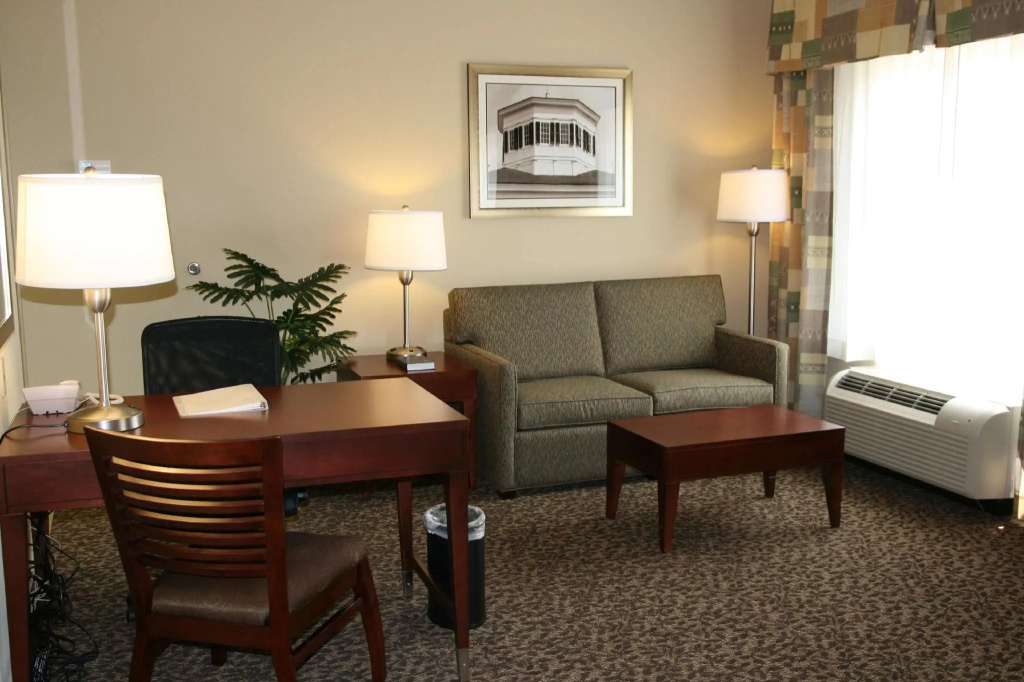 Double Suite (full double bed)