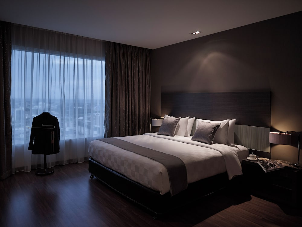 Executive Double Club Suite (full double bed)