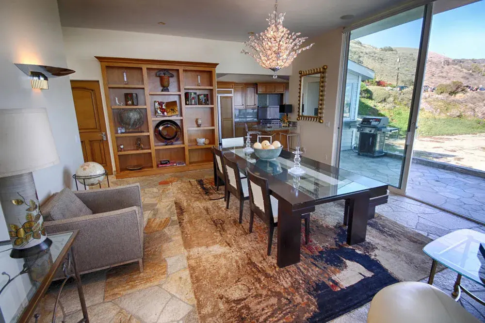 Malibu Panoramic Beach House