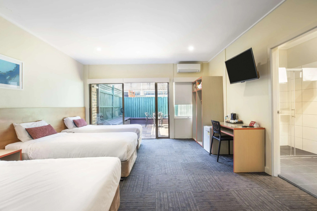 Nightcap at High Flyer Hotel - Chambres