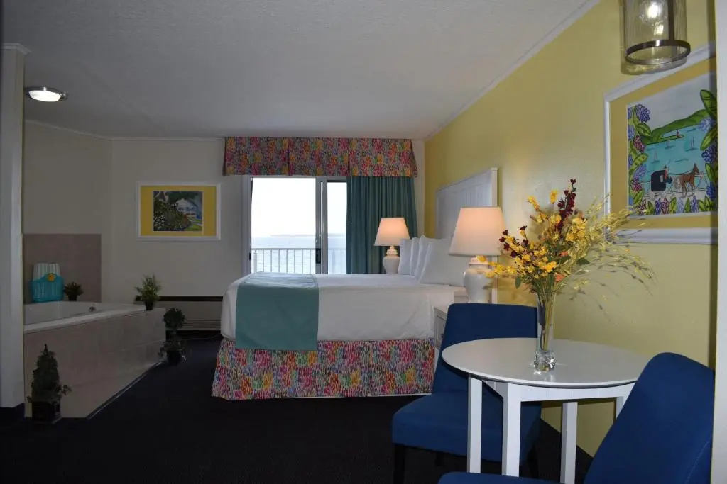 Standard room with lake view