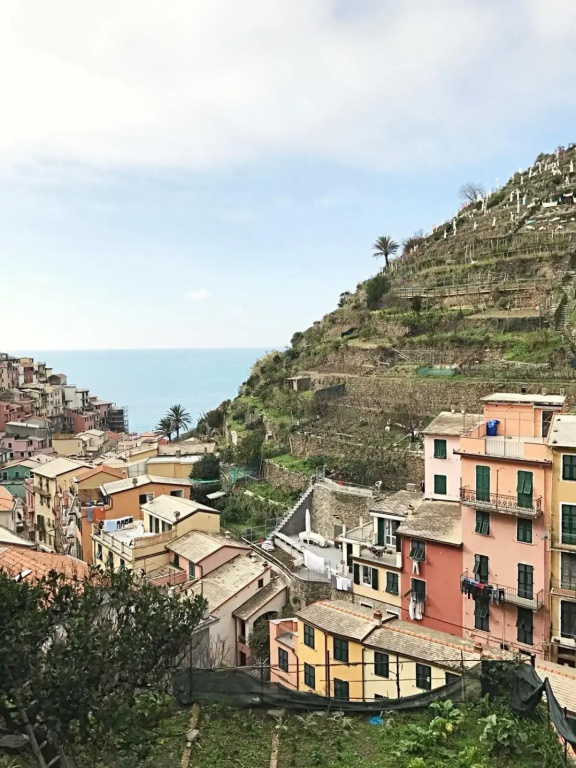 Pearl Gray House (in Manarola 5terre)