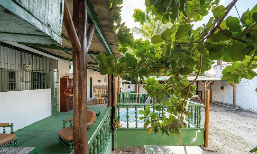 House w. 5-br and Pool 200m From the Beach Fpl0228