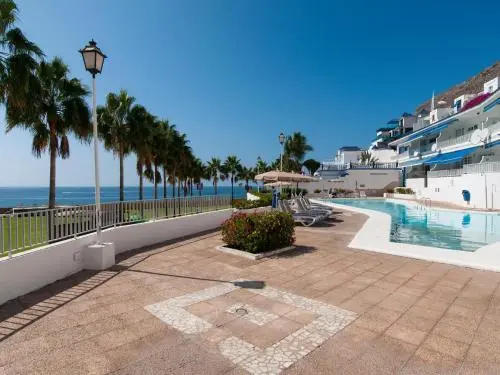 Beach & Waterfront