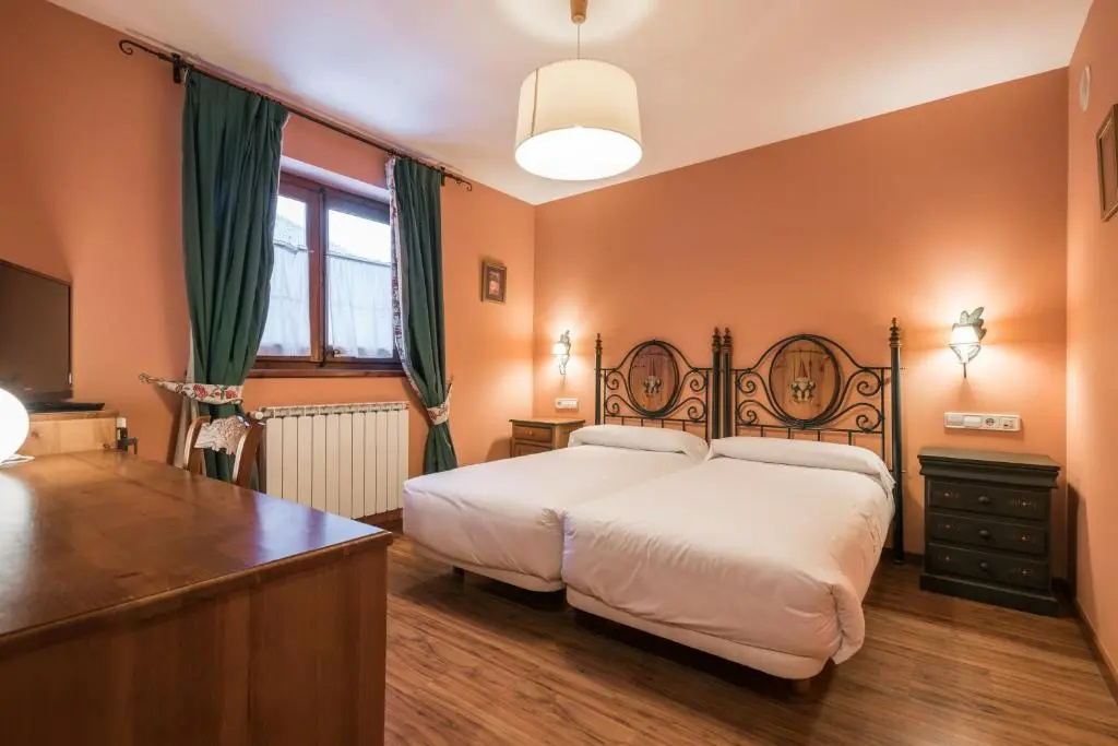 Standard Double room (twin beds)