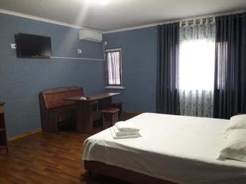 Бишкек: Гостевой дом Guest House on ul Yaltinskaya 121 A