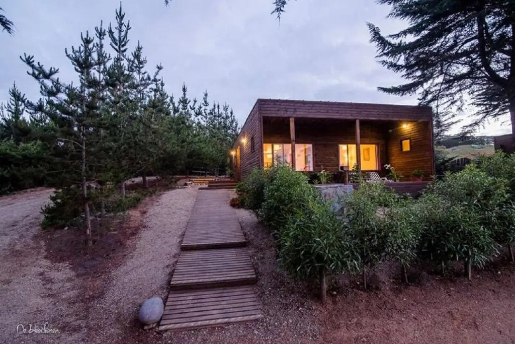 3 Bedrooms Cottage