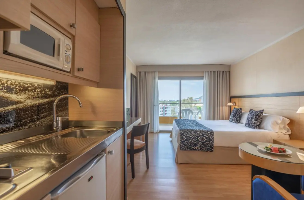 Zafiro Tropic - Chambres