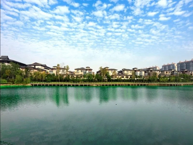 Beach & Waterfront