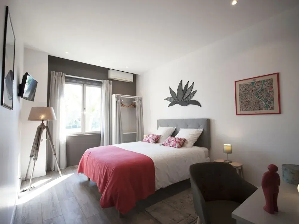 Standard Double room with garden view (full double bed)