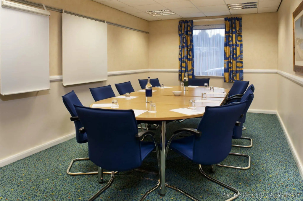 Holiday Inn Express Swansea - East by IHG - Général