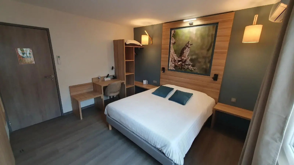 Hotel photo 12