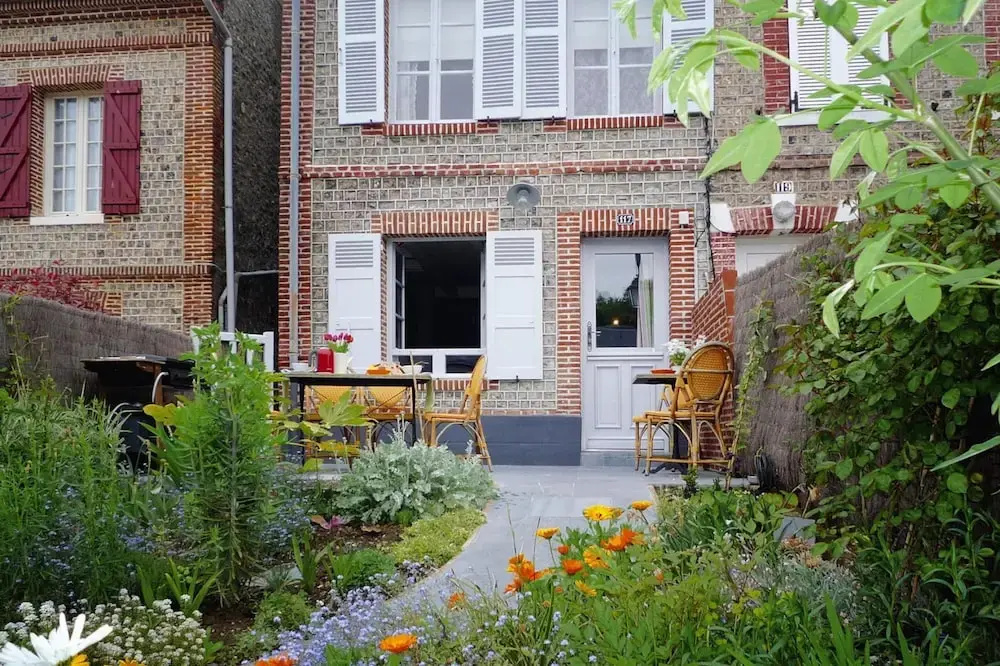 Charming House Near Alabaster Coast Beach