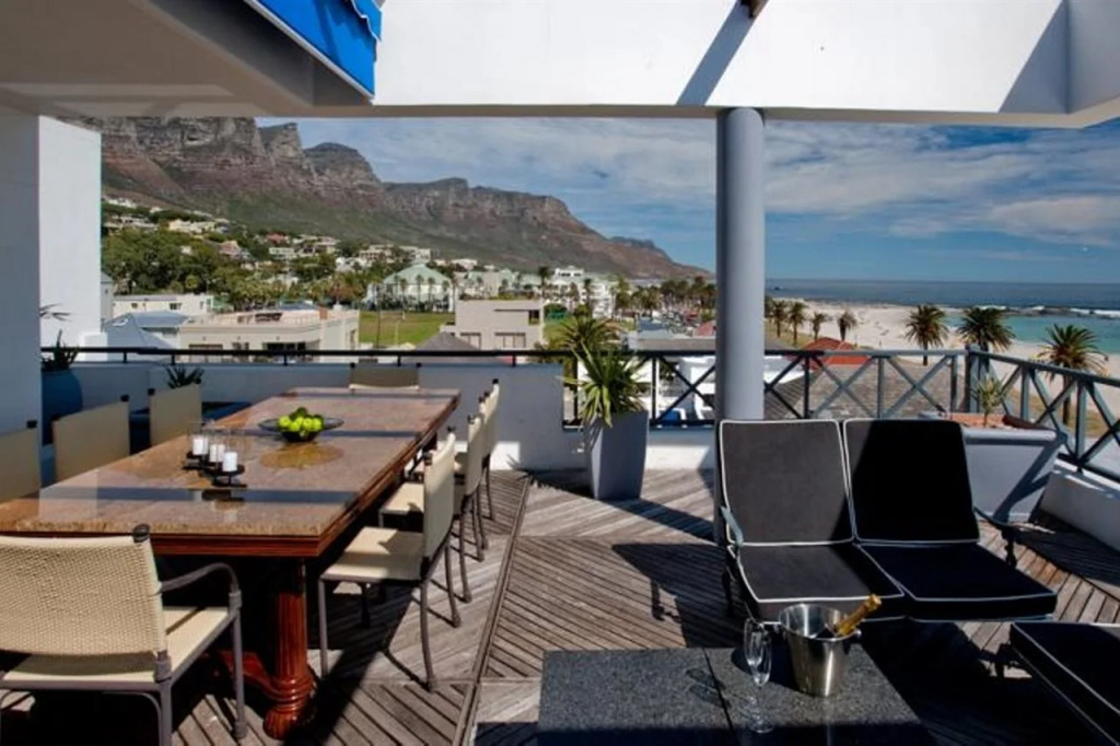 Beach & Waterfront