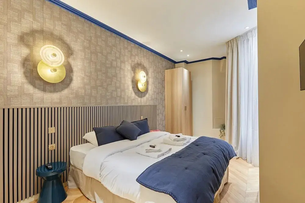 Incredible AC Apartment 3 Bedrooms Center of Paris — фото