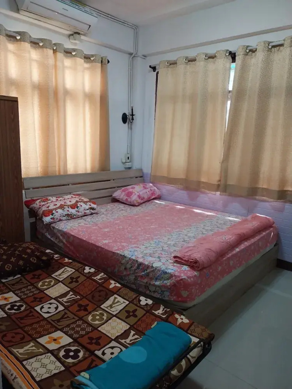 Danee Hostel Room Type - Deluxe Family Room