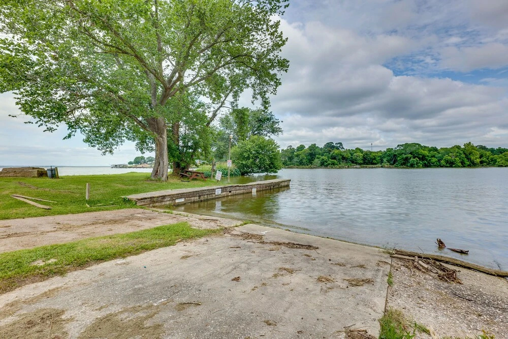 Vacation Rental Home Near Lake Livingston!