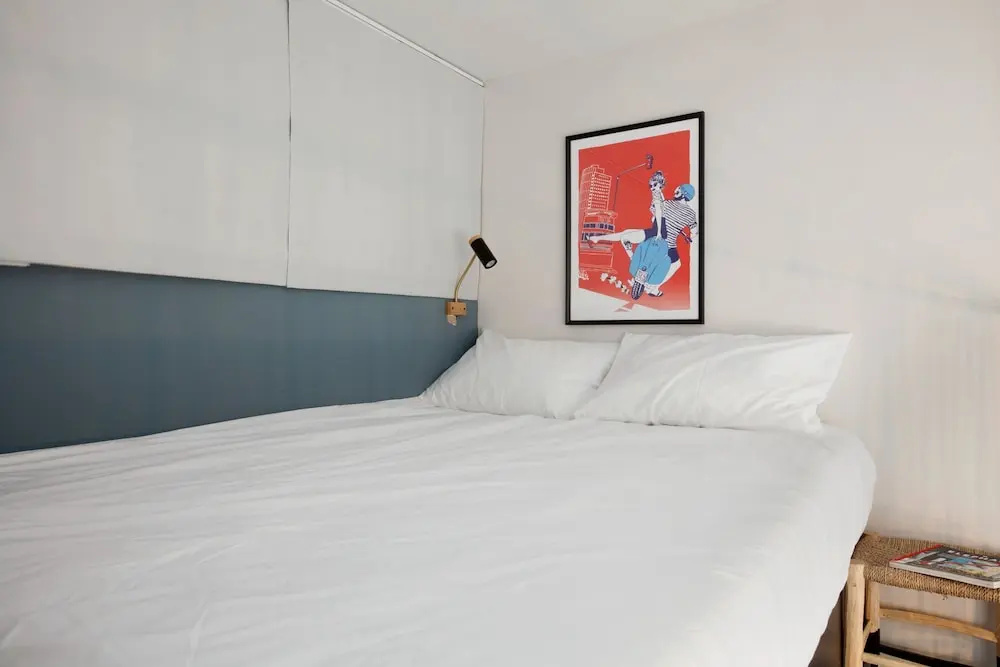 Double room (full double bed)