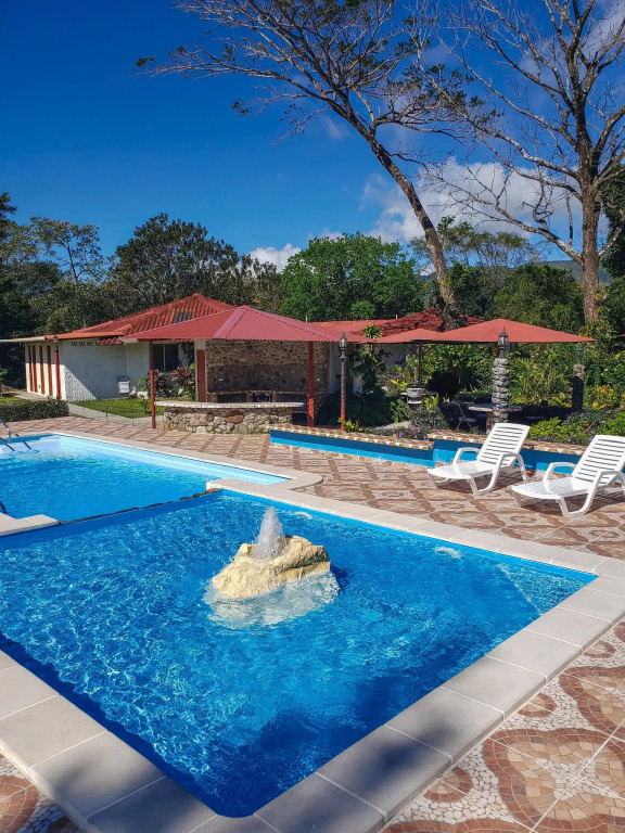 Hotel & Restaurante Valle Verde by null