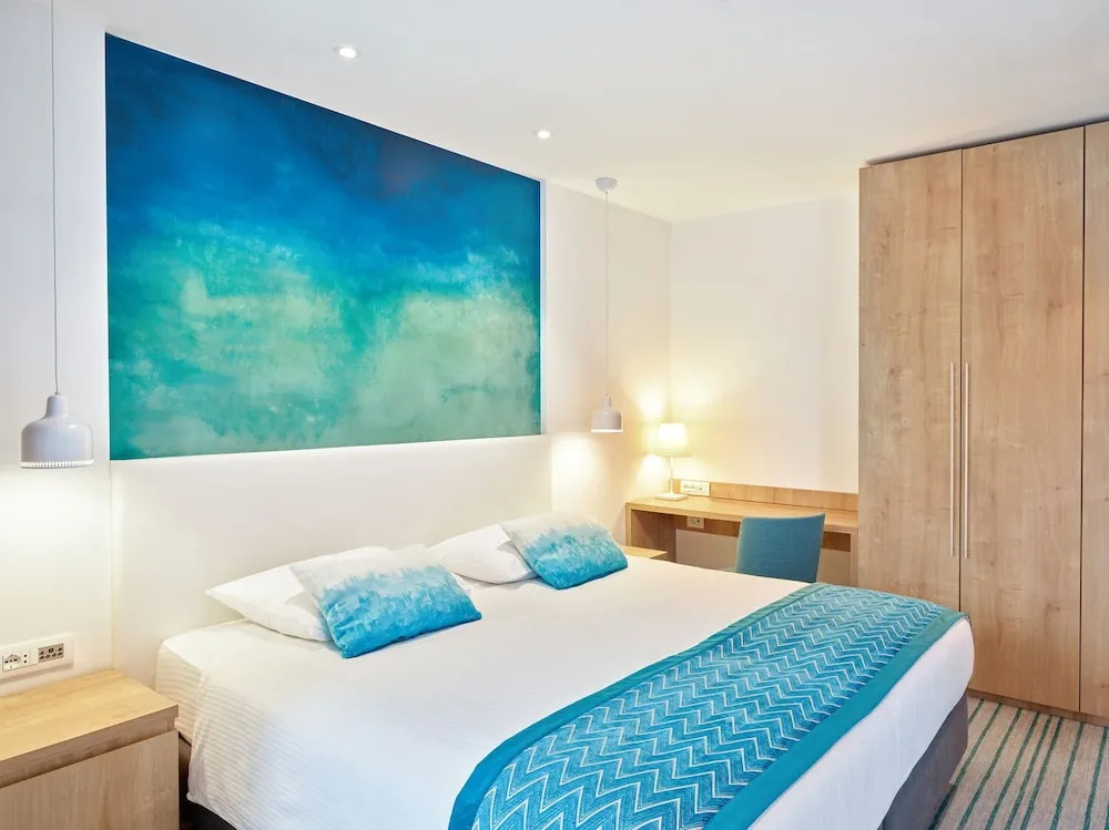 Suite with balcony and with sea view